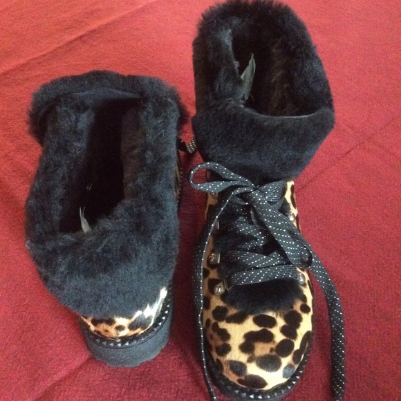 J. Crew Leopard Shearling Nordic Hiker Boots, Sz 8 - Picture 4 of 7